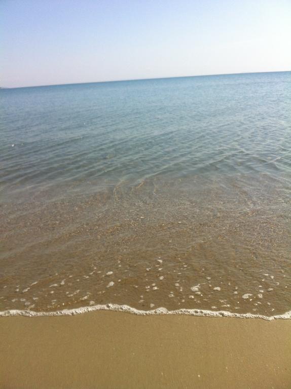 Beachfront Villa Hoopoe Schinias, Marathon الغرفة الصورة